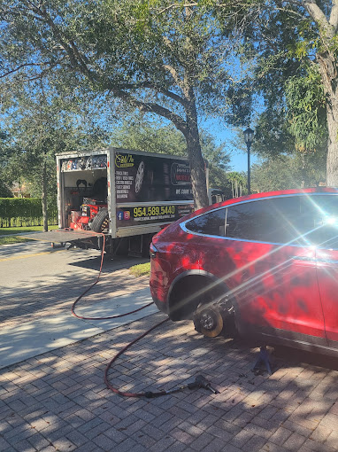 professional mobile tire